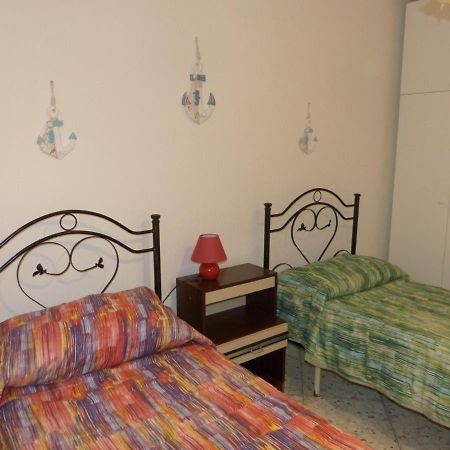 Casa Vacanze Vincenzo E Rosanna Castro  Zewnętrze zdjęcie