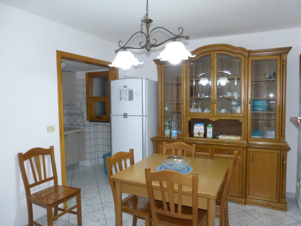 Casa Vacanze Vincenzo E Rosanna Castro  Zewnętrze zdjęcie